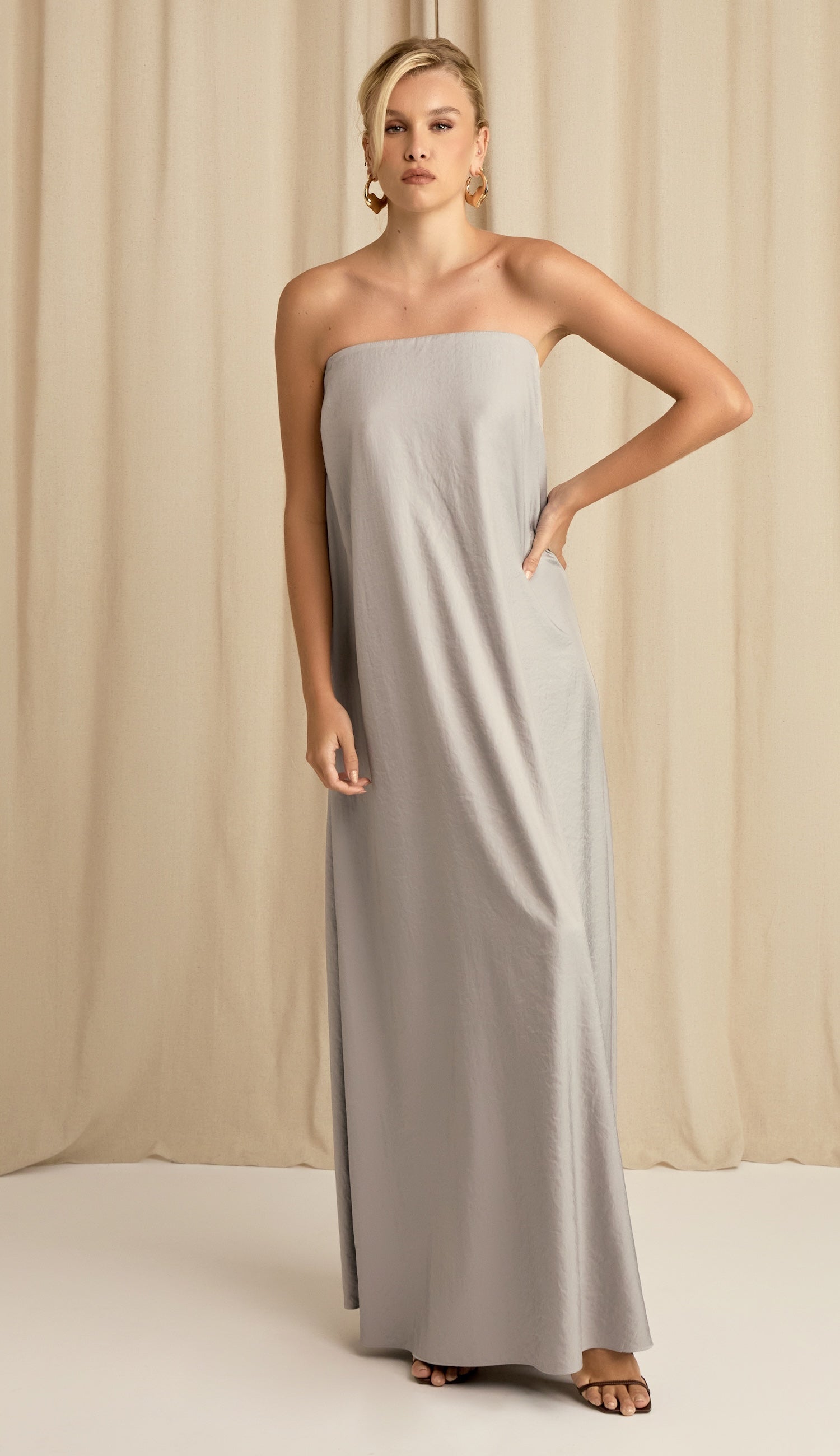 Vestido Eduarda Cinza