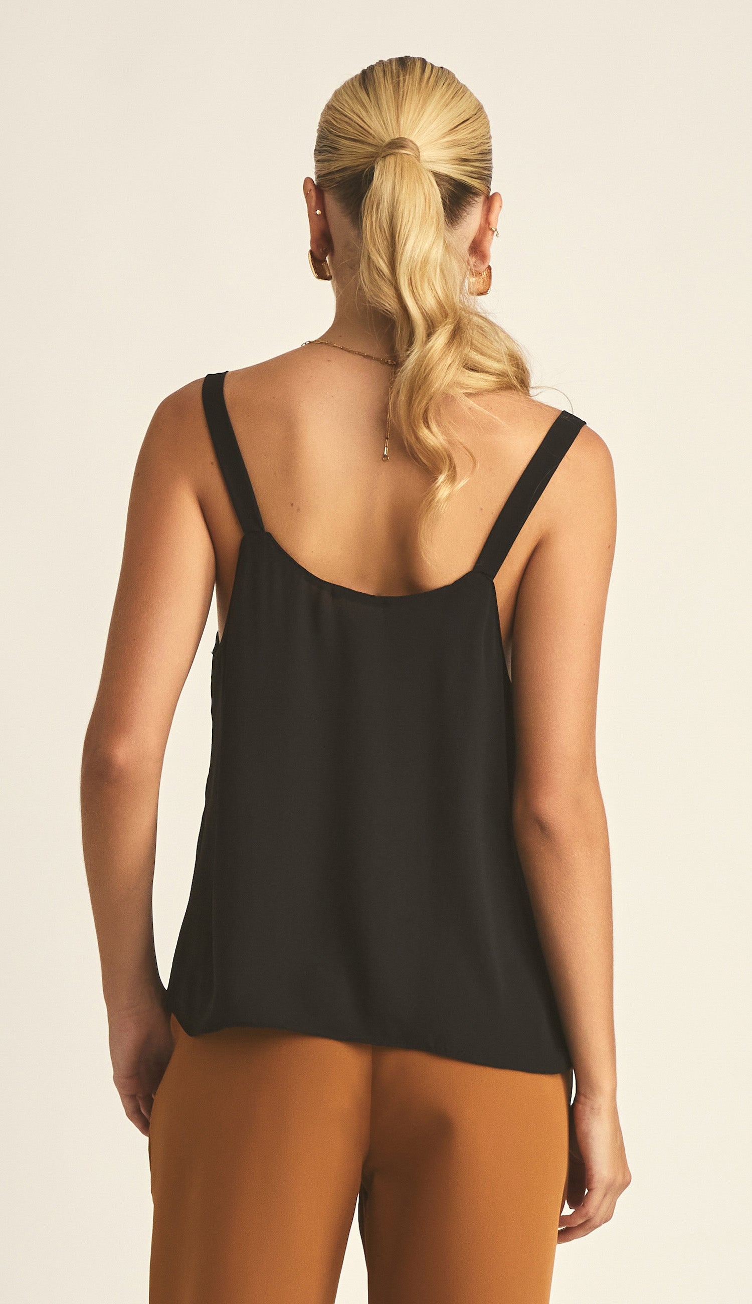 Blusa Dora Preto
