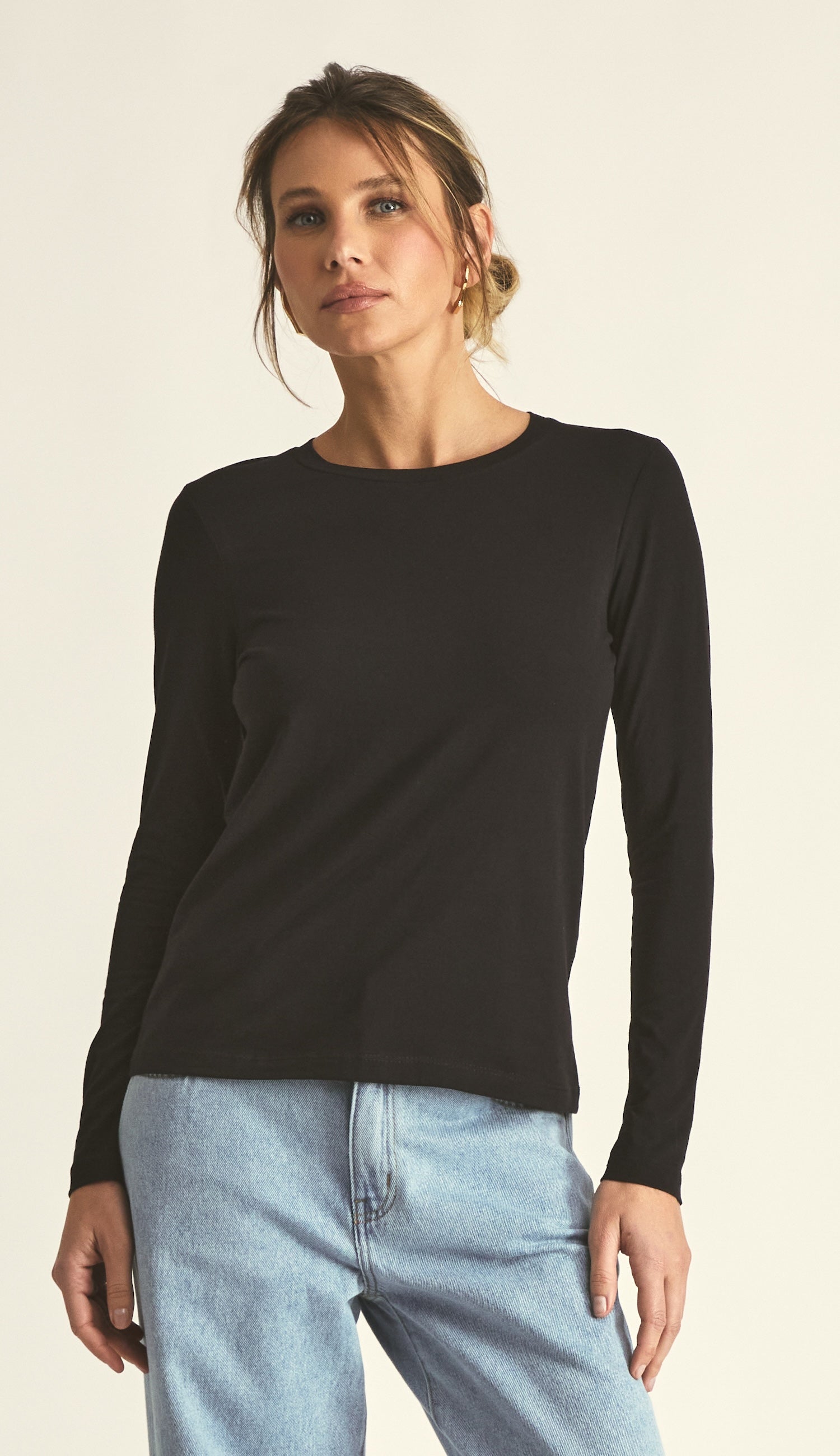 Blusa Gaya Preto