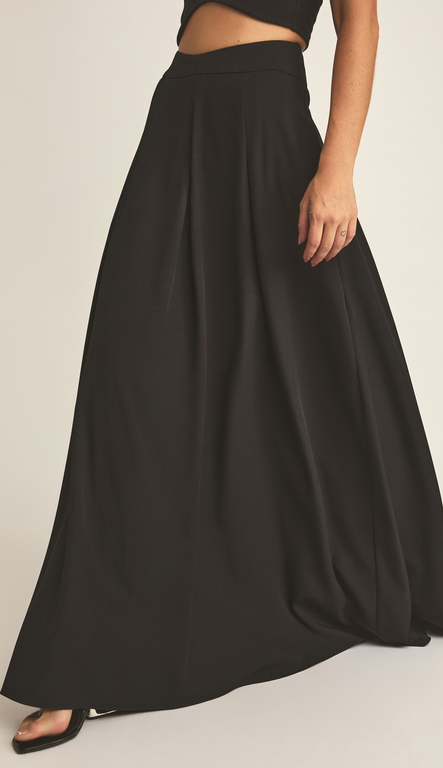 Saia Cristiana Preto