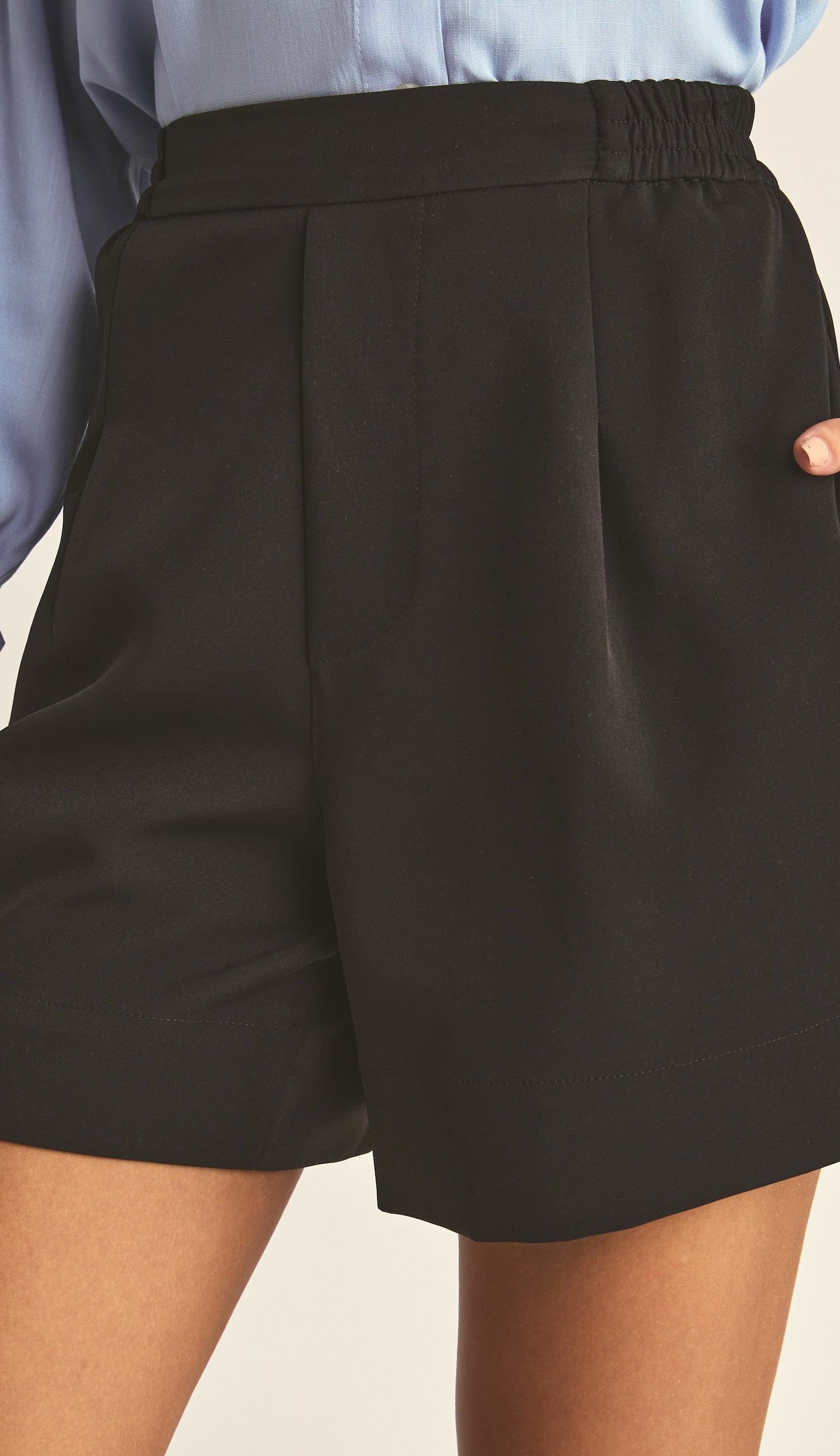 Shorts Cinthia Preto