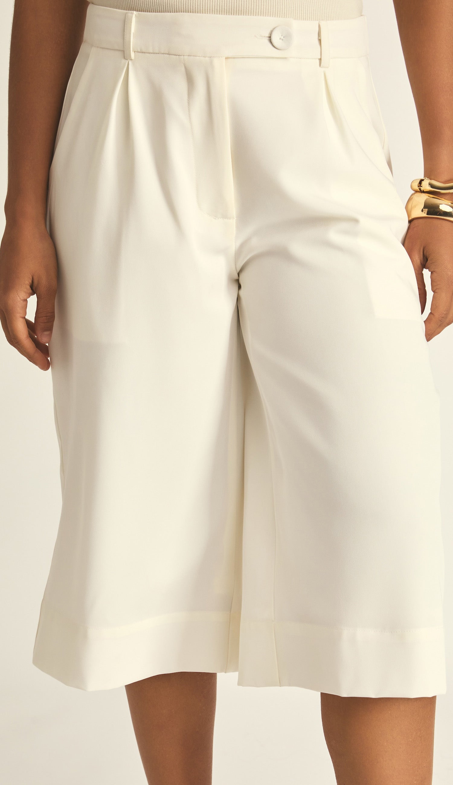 Bermuda Claudia Off White